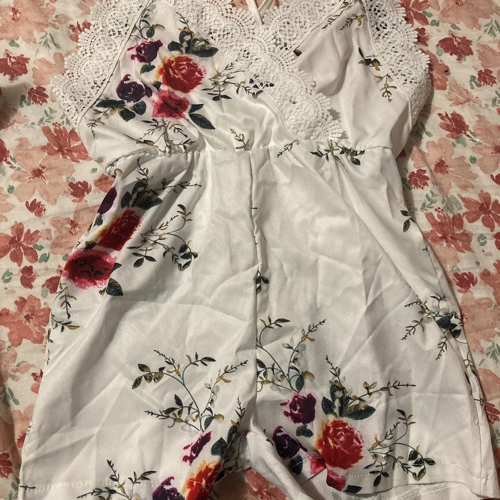 7/8 brand new romper
